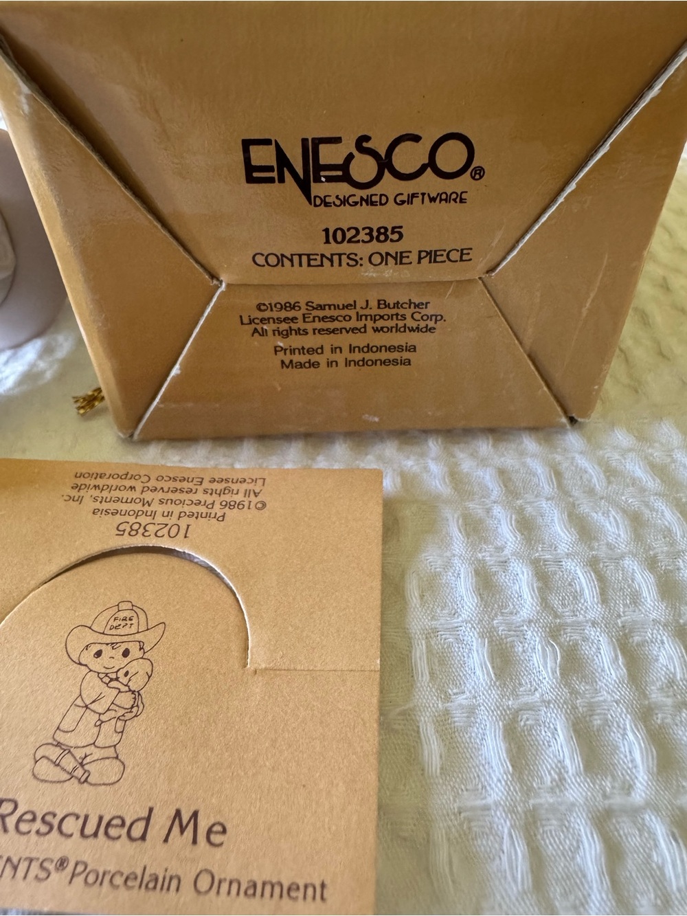 Precious Moments Love Rescued Me Ornament w Box Tag 1986 Enesco - Picture 2 of 10